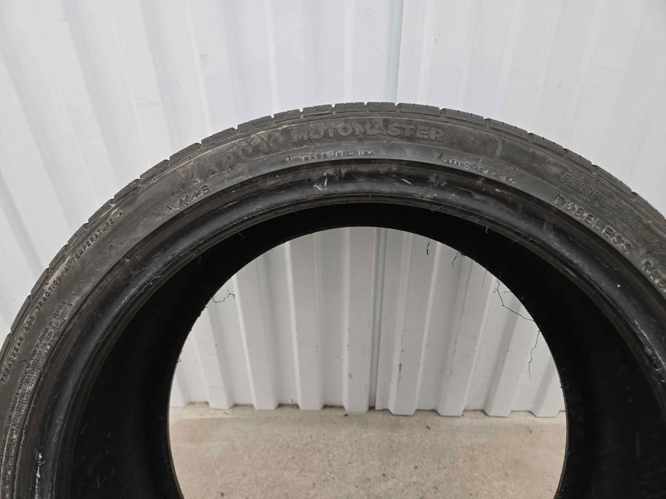 225/40R18 All Season Tire - photo 5