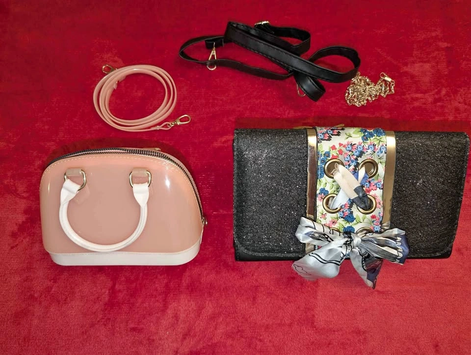 2x Woman Purse ( Buy both for 50$)