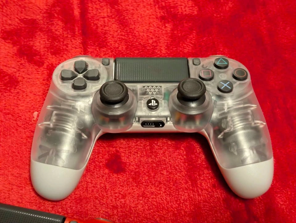 Ps4 Controllers - photo 3