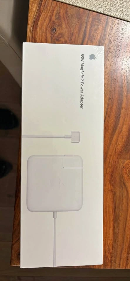 Apple 85W MagSafe 2 Power Adapter