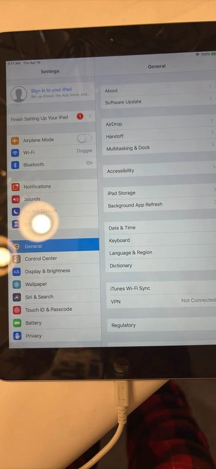 Apple iPad 6th Gen 32GB - photo 2