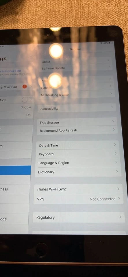 Apple iPad 6th Gen 32GB - photo 2