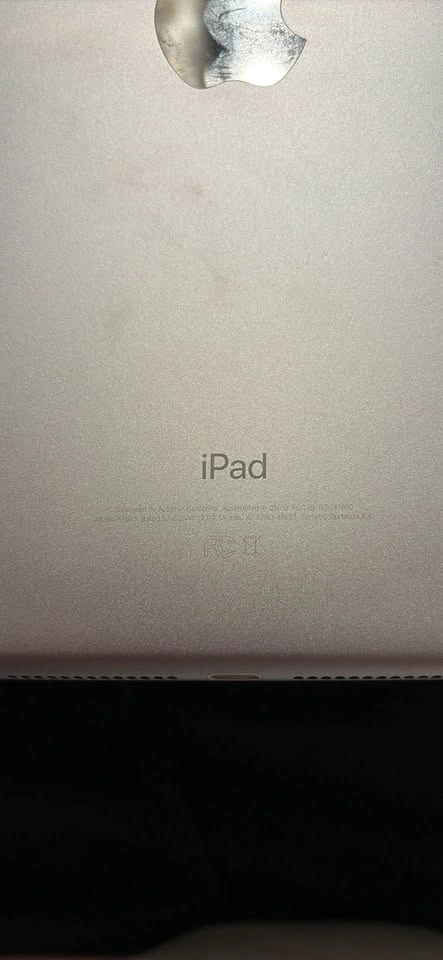 Apple iPad 6th Gen 32GB - photo 3