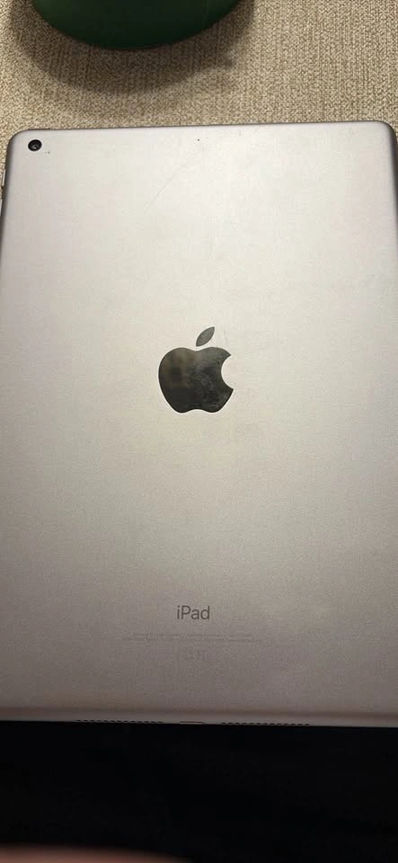 Apple iPad 6th Gen 32GB - photo 4