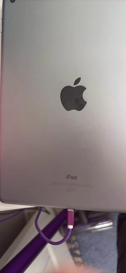 iPad 6th Gen 32GB Space Gray - photo 4