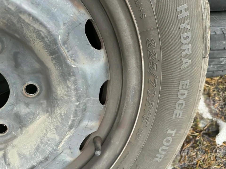 225 70 r16 All Season Tires - photo 2