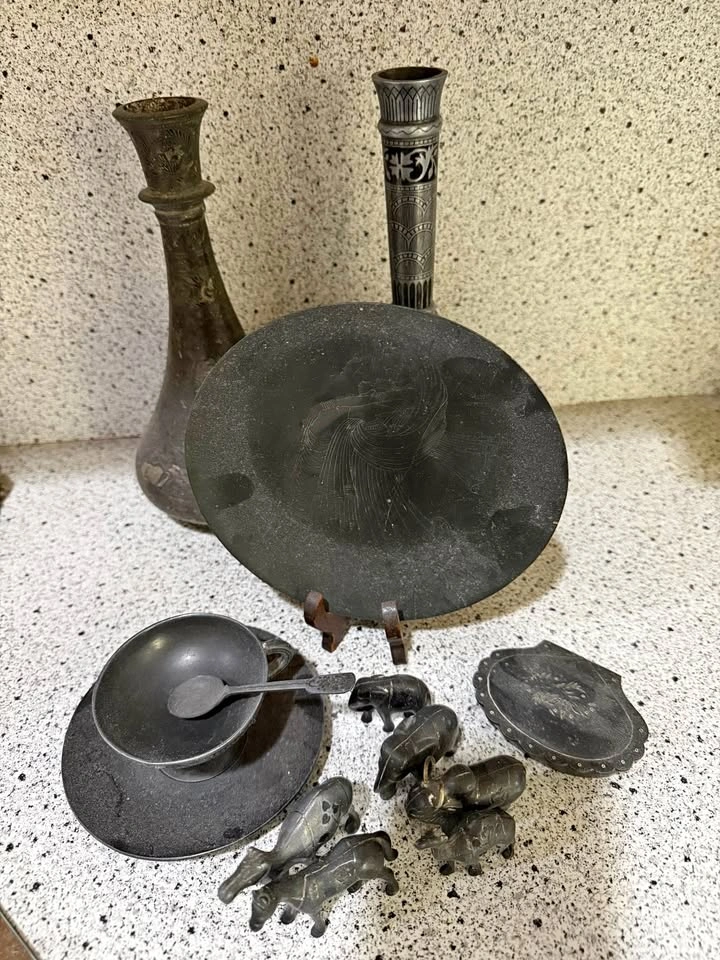 Cool Vintage Metal Decor Set - Vases, Animals, Plates