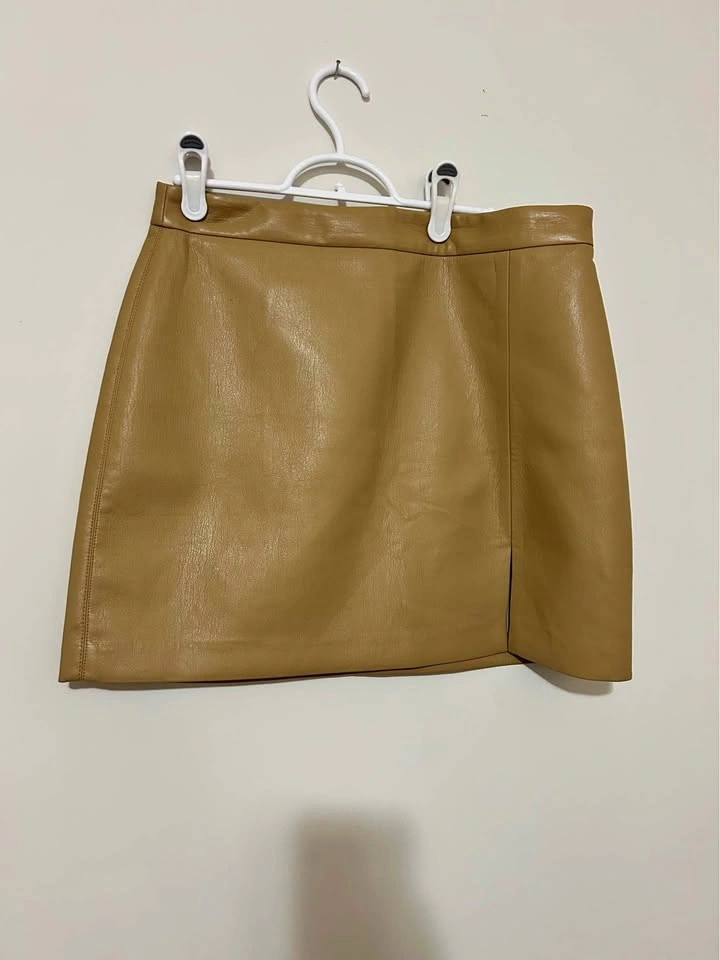 Wilfred vegan leather tan patio skirt