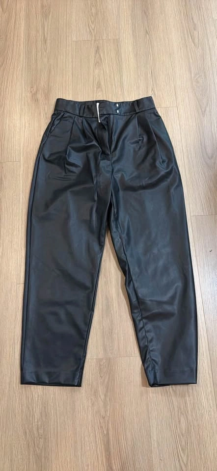 H&M black vegan leather pants - 8 - NWT - photo 2