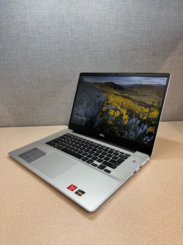Dell Inspiron 15 P755F Laptop