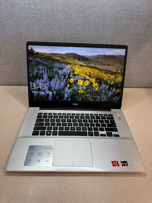 Dell Inspiron 15 P755F Laptop - photo 2
