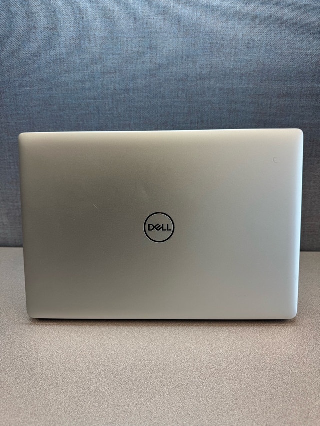 Dell Inspiron 15 P755F Laptop - photo 5