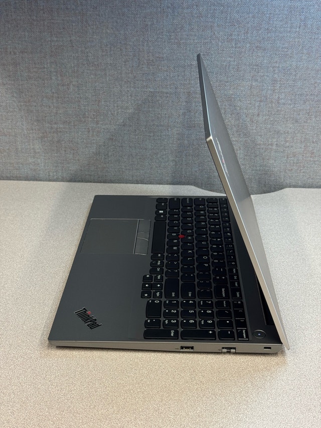 Lenovo Thinkpad E15 Gen4 Business Laptop - photo 2