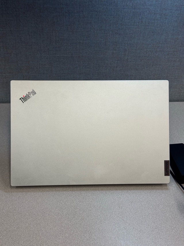 Lenovo Thinkpad E15 Gen4 Business Laptop - photo 4