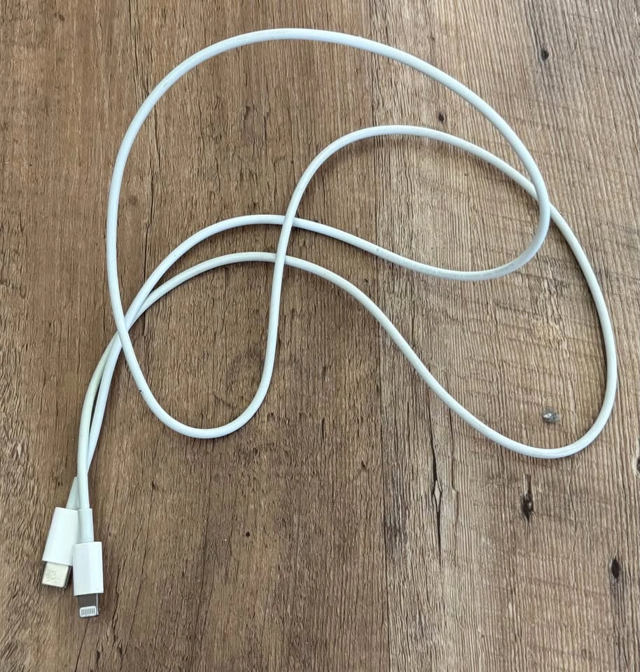 iPhone 6s - photo 4