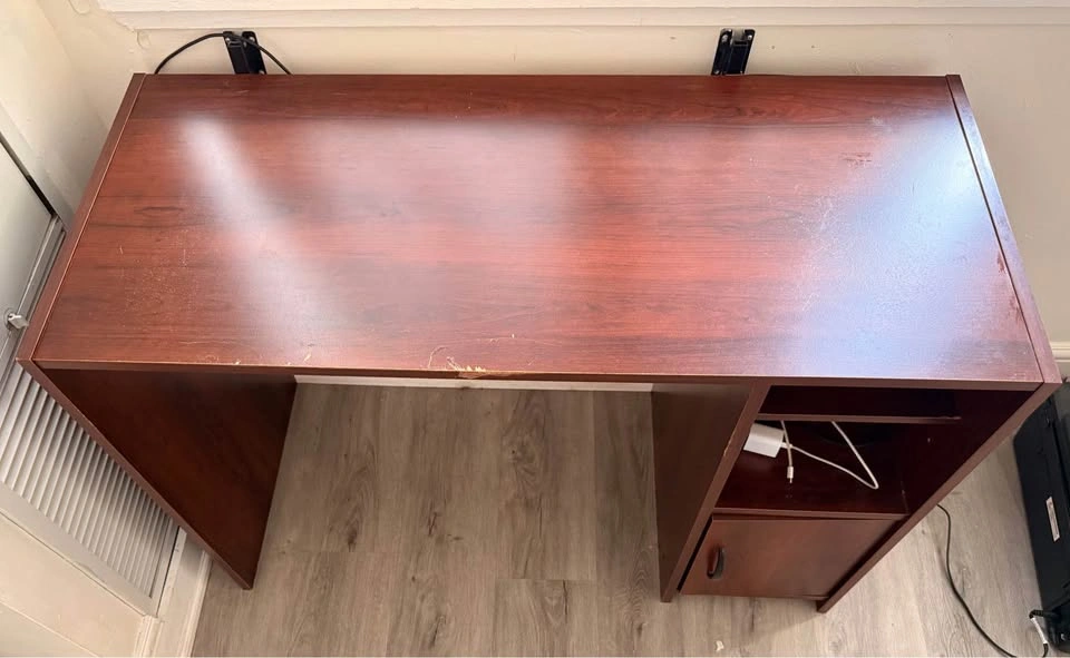 !!! Moving Sale !!! Computer Desk / Study Table with Storage - photo 4