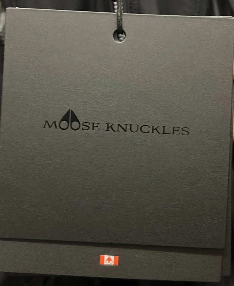 Moose Knuckles New Black Hooded Puffer Jacket - photo 3