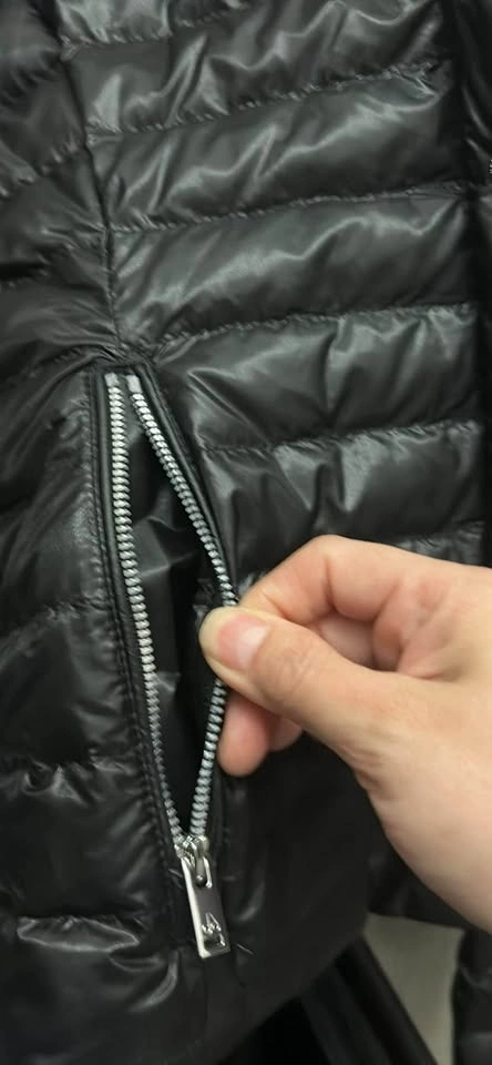 Moose Knuckles New Black Hooded Puffer Jacket - photo 5