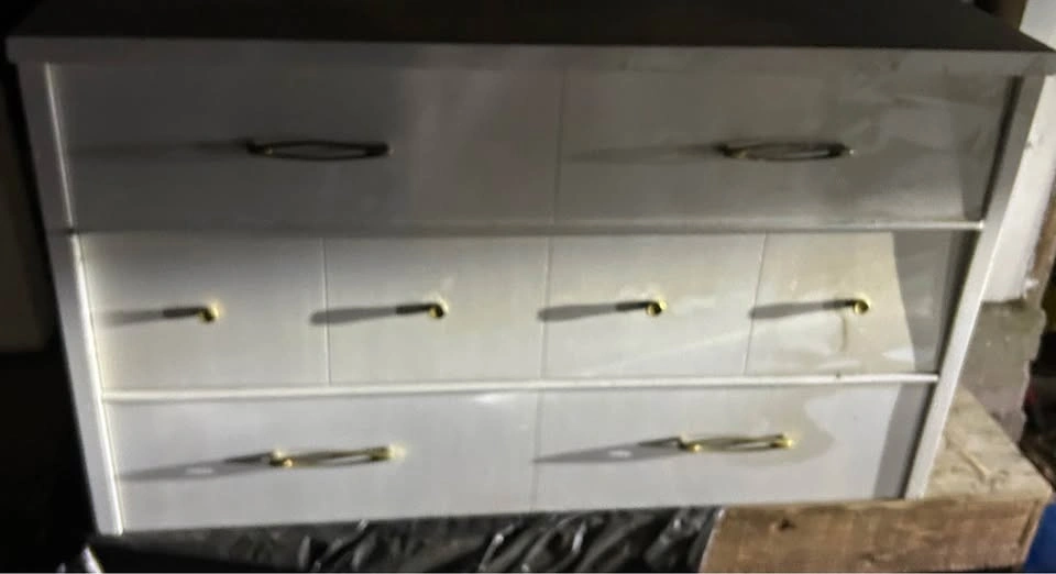 Dresser and Mirror Set - photo 5