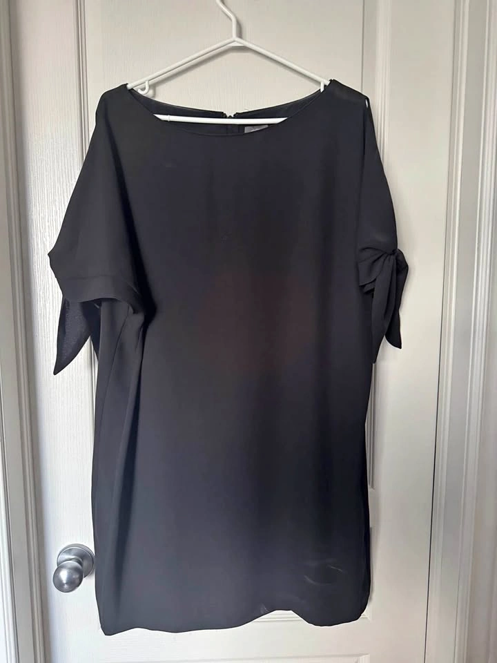 Vince Camuto Black Dress