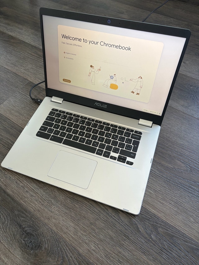 ASUS Chromebook C523N 15.6" Laptop