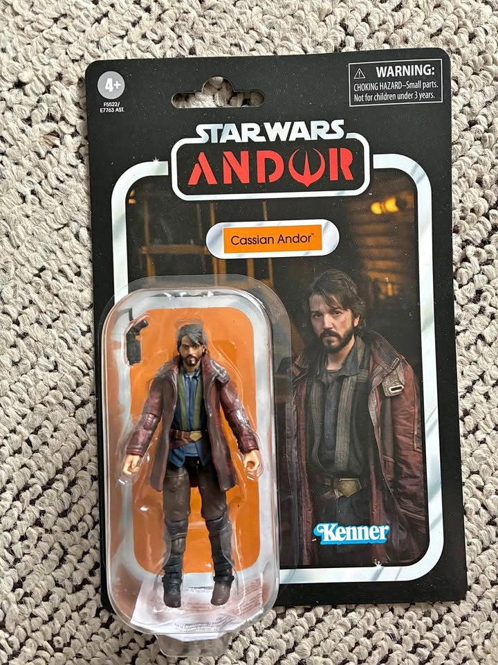 Star Wars Vintage Collection Cassian Andor 3.75" Figure VC261