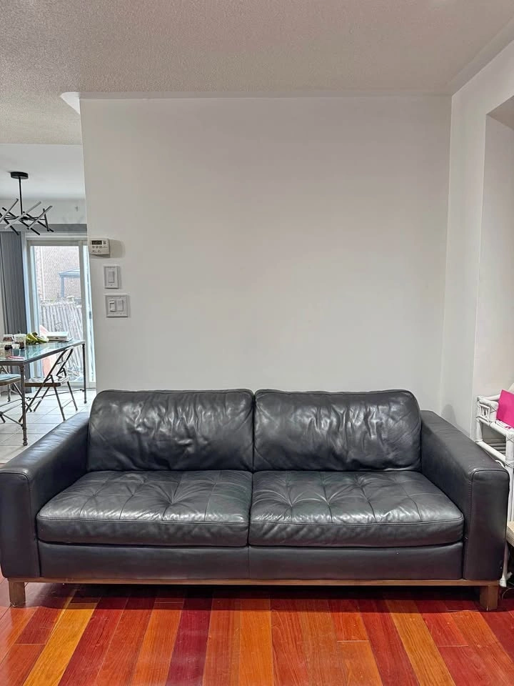 Black Leather 3-Seater Couch