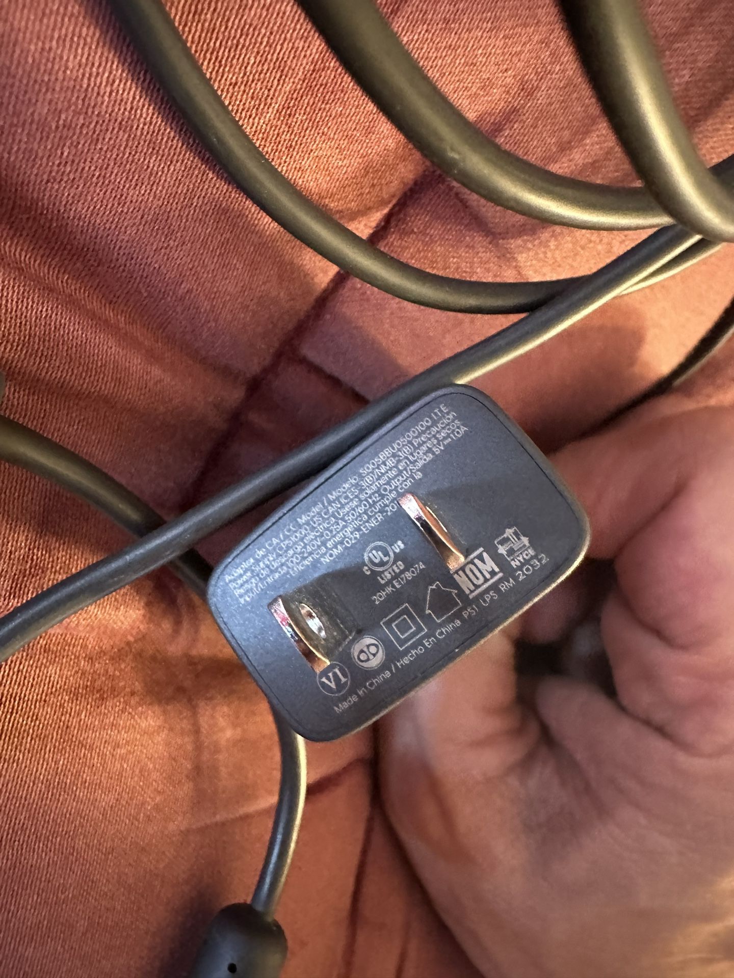 Google Chromecast GA00439-US (3rd Gen) Streaming Device - photo 3