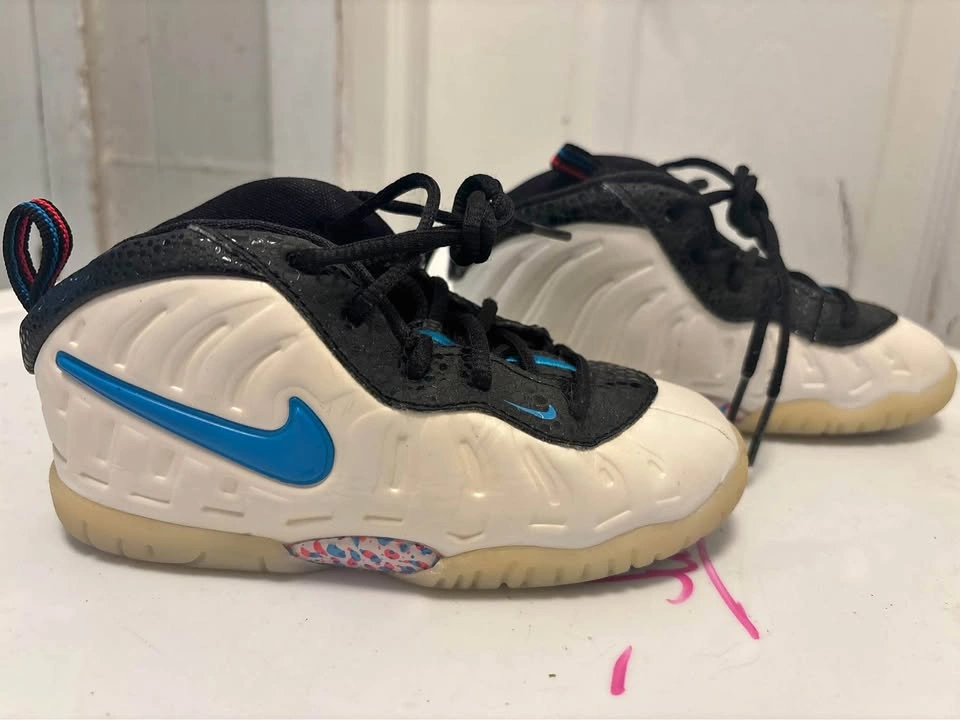 Nike Little Posite One Toddler Sneakers Size 9C