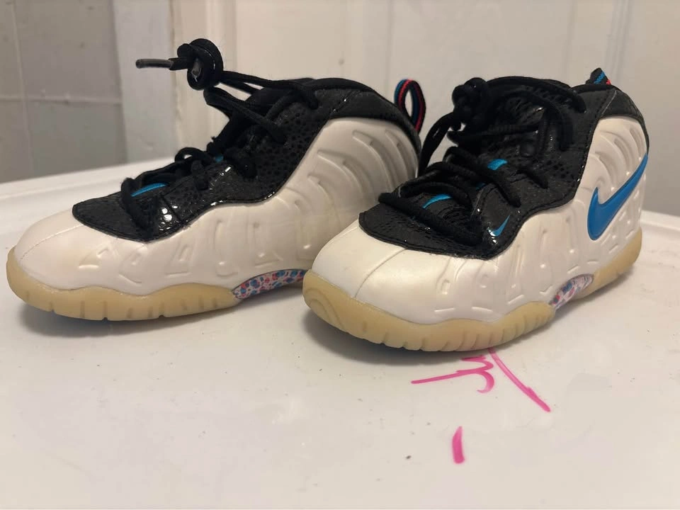 Nike Little Posite One Toddler Sneakers Size 9C - photo 2