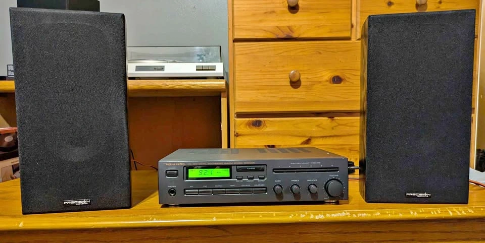 Vintage Realistic Stereo Receiver + Precision Acoustics HD5 Spea