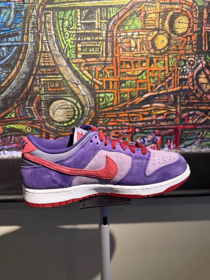 Dunk Low Plum Men's Size 8 & 9 - Brand New - photo 3