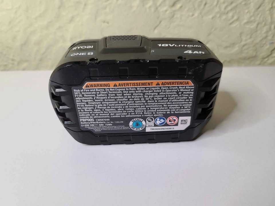 RYOBI 18V ONE+ 4Ah Lithium-Ion Battery - Great Condition - photo 4