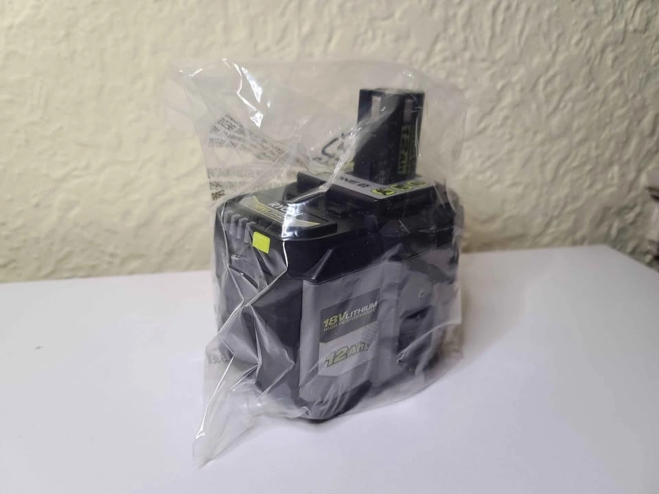 New RYOBI 18V ONE+ 12Ah High Performance Lithium-Ion Battery - photo 2