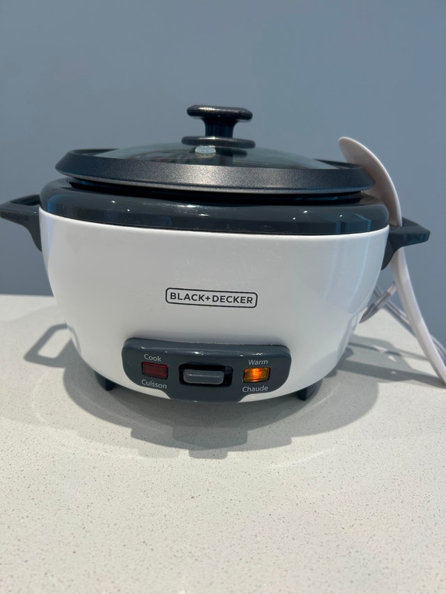 6-Cup Black + Decker Rice Cooker - photo 3