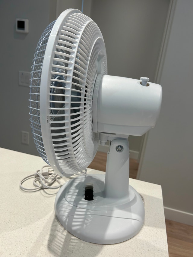 For Living 3-Speed Rotating Fan - photo 3