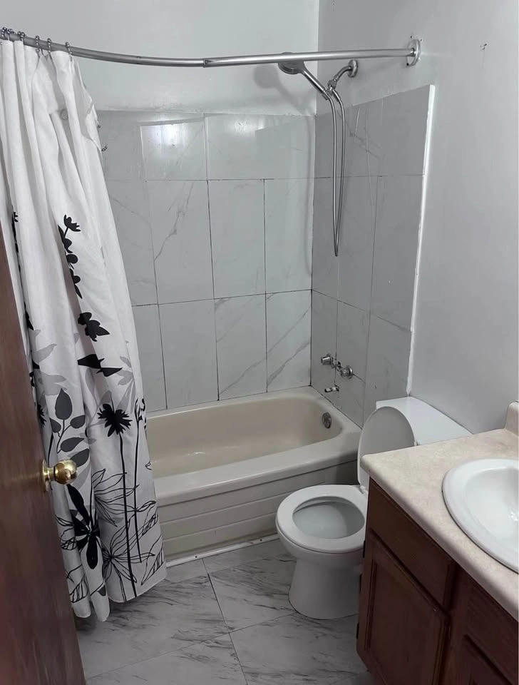 2 Beds 1 Bath - Apartment - photo 4