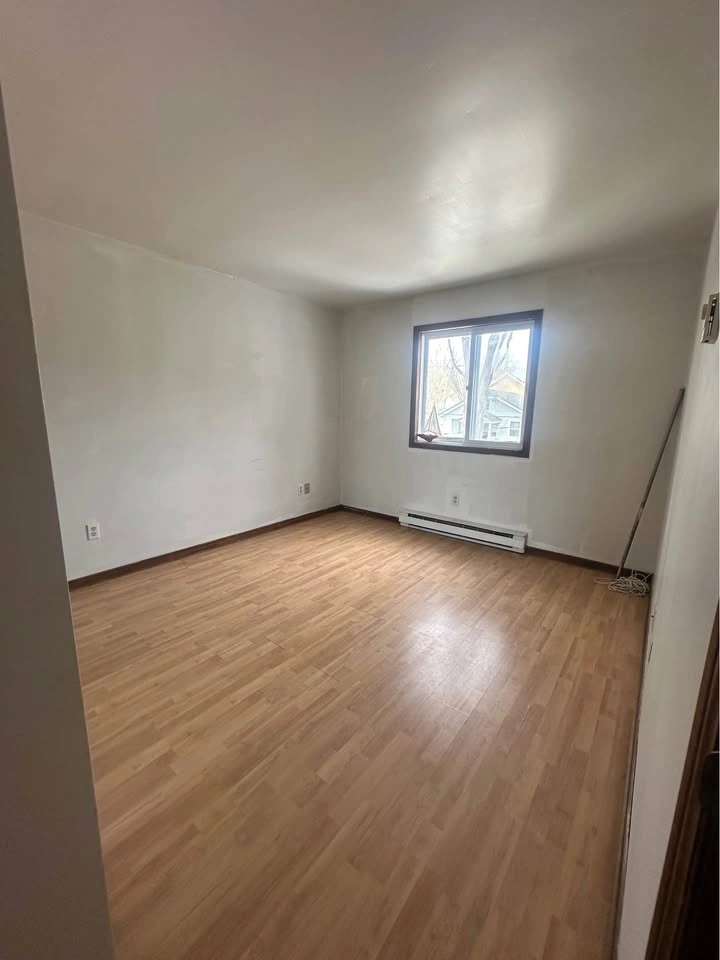 2 Beds 1 Bath - Apartment - photo 5