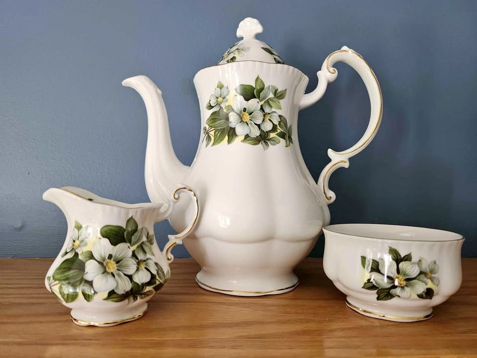 Bone China Paragon Dogwood Coffee Pot Set
