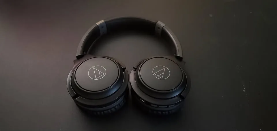 Audio-Technica Bluetooth Over-Ear Headphones (ATH-s200bt)
