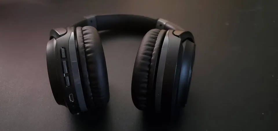 Audio-Technica Bluetooth Over-Ear Headphones (ATH-s200bt) image indicator(2)