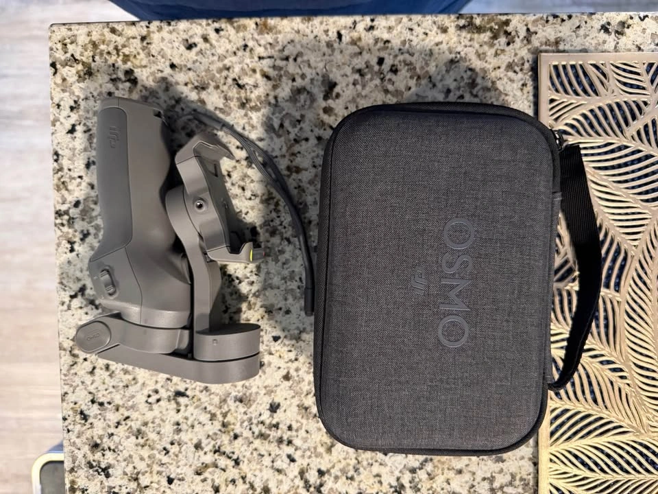 DJI Osmo Mobile 3 Smartphone Gimbal with Case - photo 2