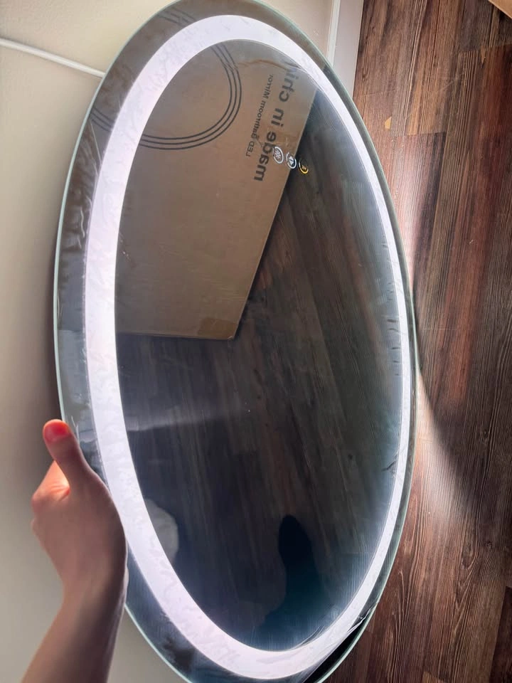 LED Bathroom Mirror - photo 3