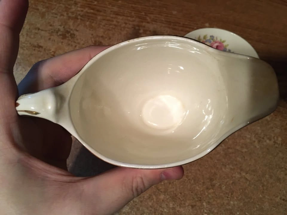 VINTAGE HOMER LAUGHLIN EGGSHELL GEORGIAN CREAMER & CUP - photo 4