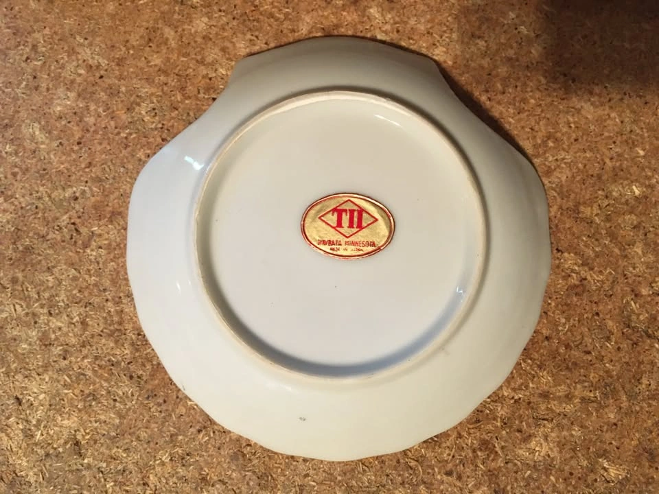Vintage Tii Wayzata Minnesota Flowers Seashell Dish & Creamer - photo 3