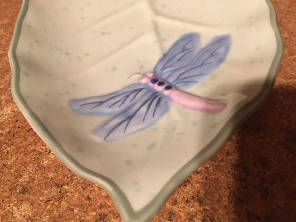 Leaf Shaped Trinket Dish Blue Dragonfly 7" X 4.5" - photo 2