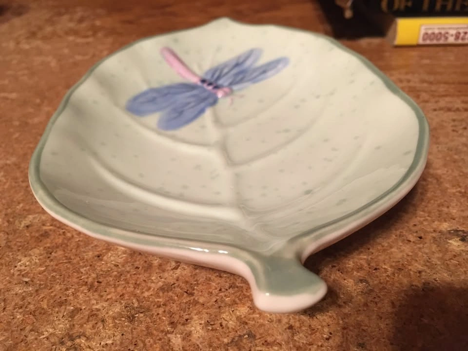Leaf Shaped Trinket Dish Blue Dragonfly 7" X 4.5" - photo 4