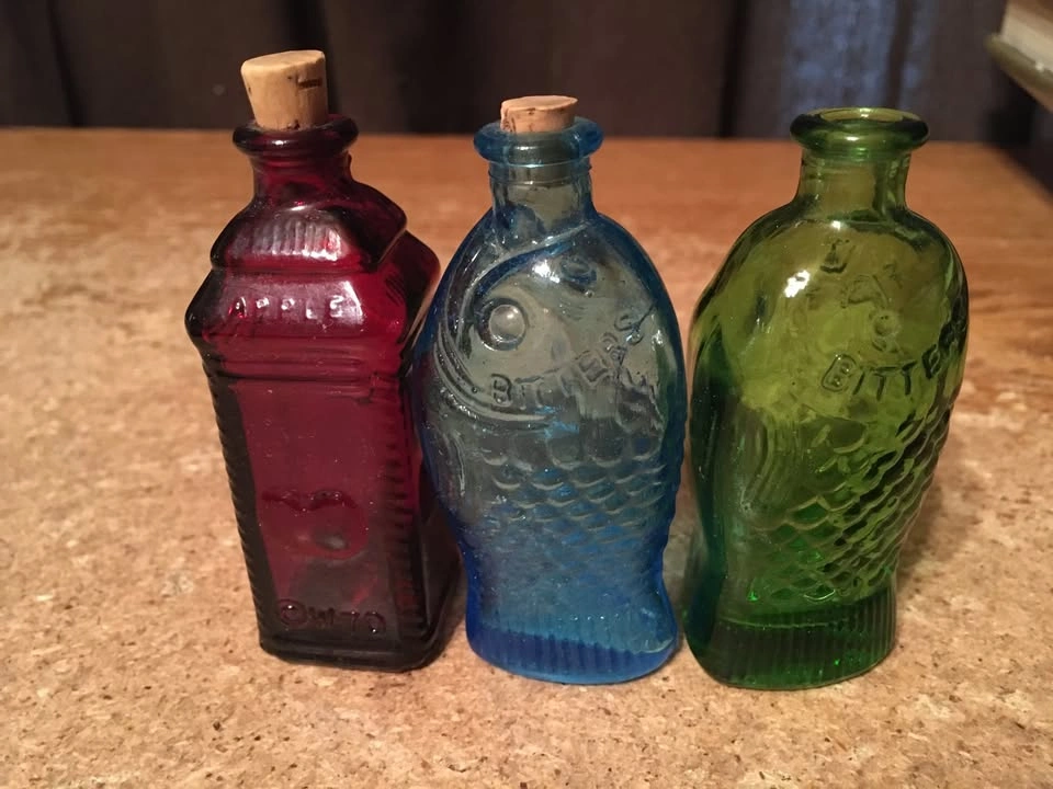 LOT OF 3 DR. FISCH'S BITTERS GLASS FISH BOTTLES WHEATON BERRING' - photo 2
