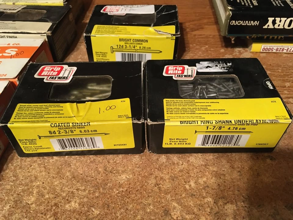 HUGE LOT 23 POUNDS SCREWS NAILS WASHERS TAPE VARIOUS SIZES - photo 2