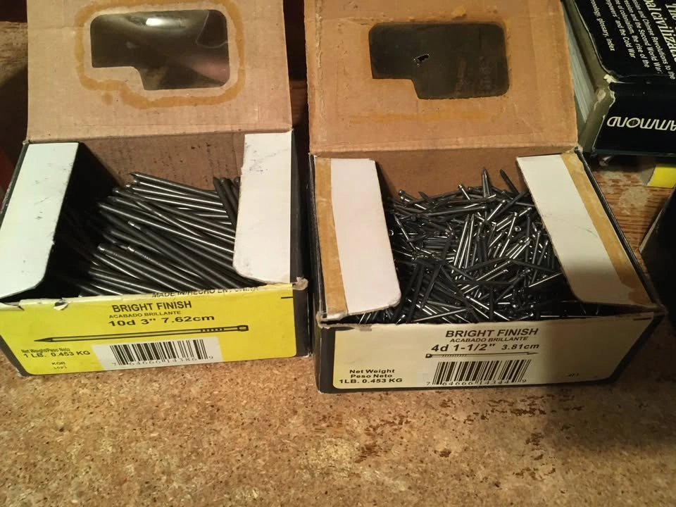 HUGE LOT 23 POUNDS SCREWS NAILS WASHERS TAPE VARIOUS SIZES - photo 4